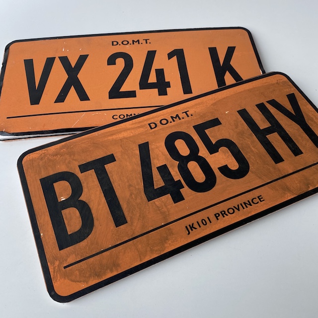 NUMBER PLATE, Orange Black (Single)